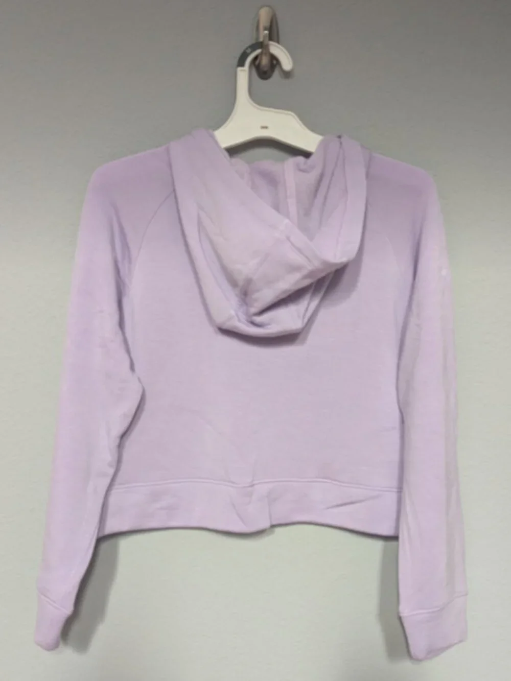 NWT All In Motion Girls Lavender Cropped Pullover Hoodie Size M (8)
